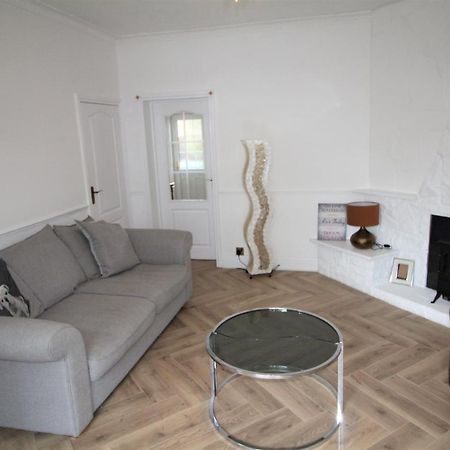 Whitley Bay - Sleeps 6 - Refurbished Throughout - Fast Wifi - Dogs Welcome Exterior foto