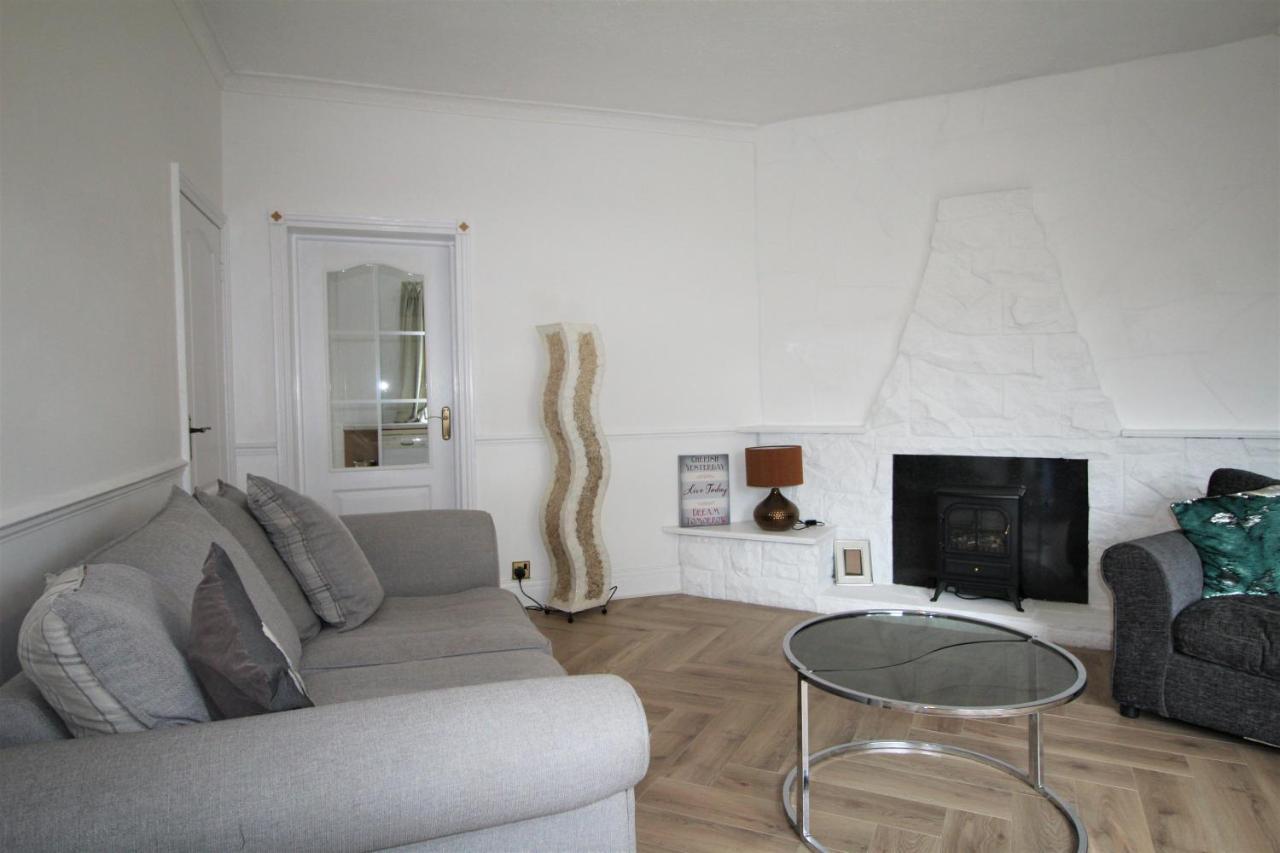 Whitley Bay - Sleeps 6 - Refurbished Throughout - Fast Wifi - Dogs Welcome Exterior foto